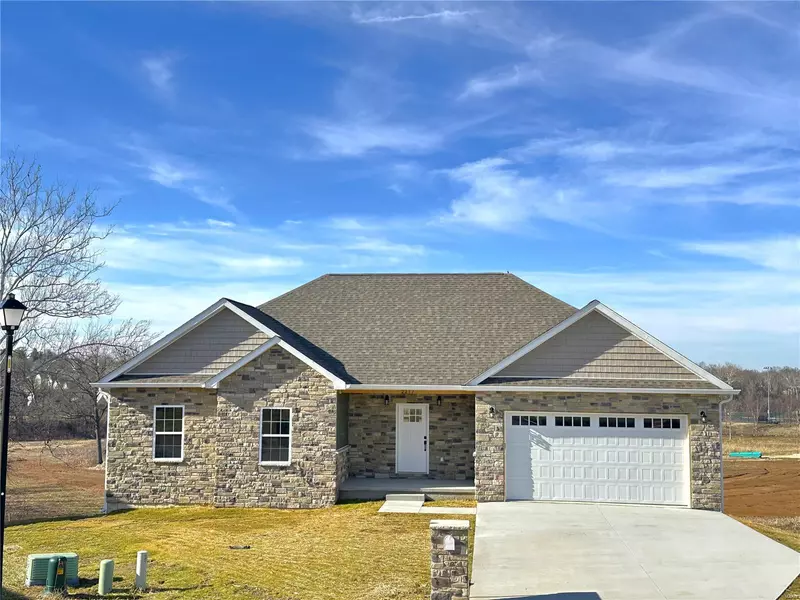 2217 Wind Crest CT, Washington, MO 63090