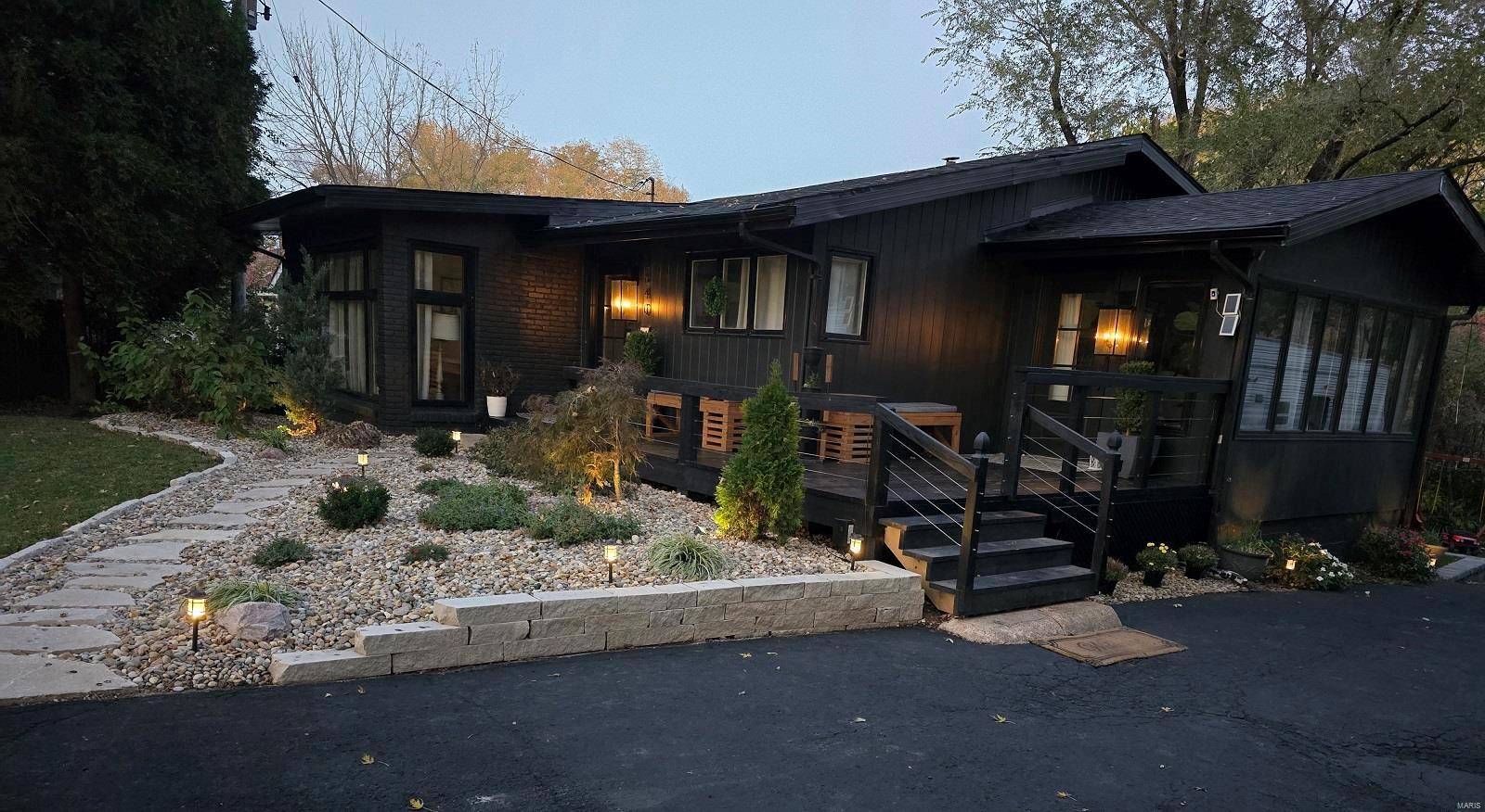 9640 RIDGE HEIGHTS RD, Fairview Heights, IL 62208