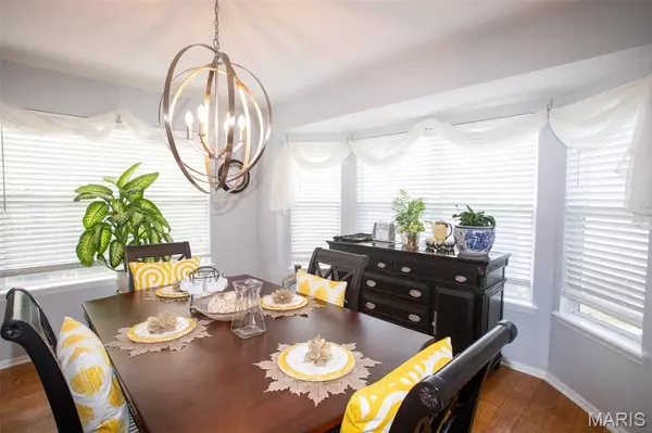 Florissant, MO 63031,1212 Parmer DR