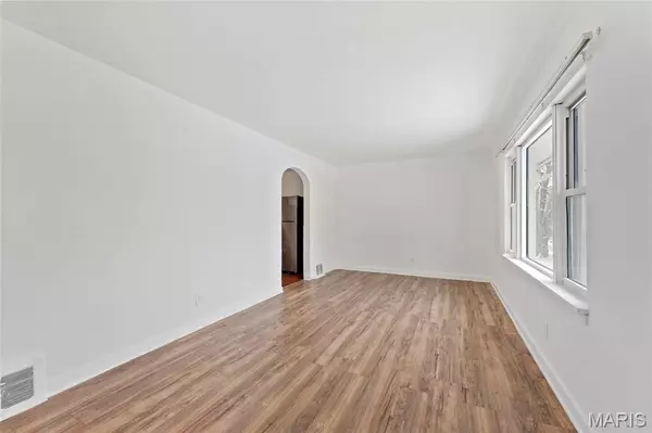 St Louis, MO 63136,2031 Hildred AVE
