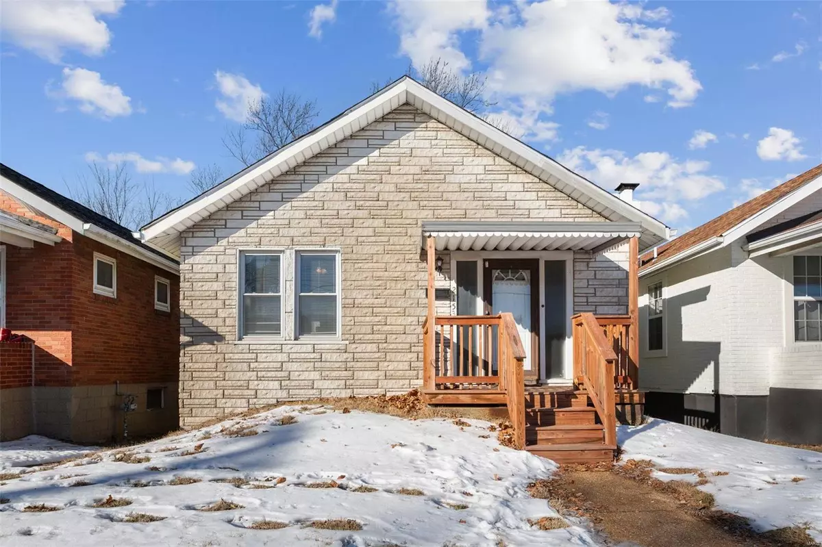 St Louis, MO 63139,2153 Sulphur AVE
