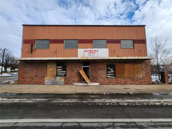 4933 Natural Bridge AVE, St Louis, MO 63115