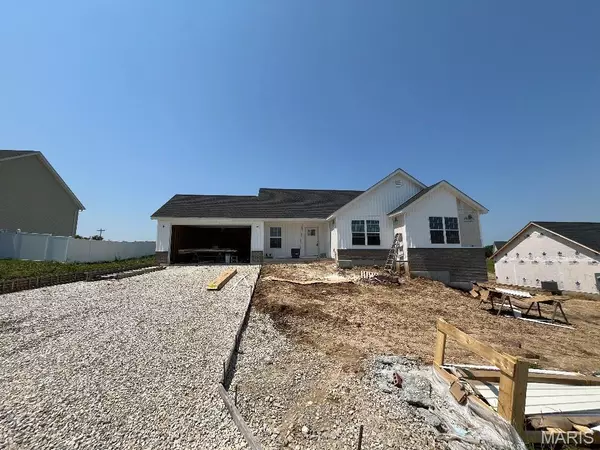 282 Lake Labadie DR, Labadie, MO 63055