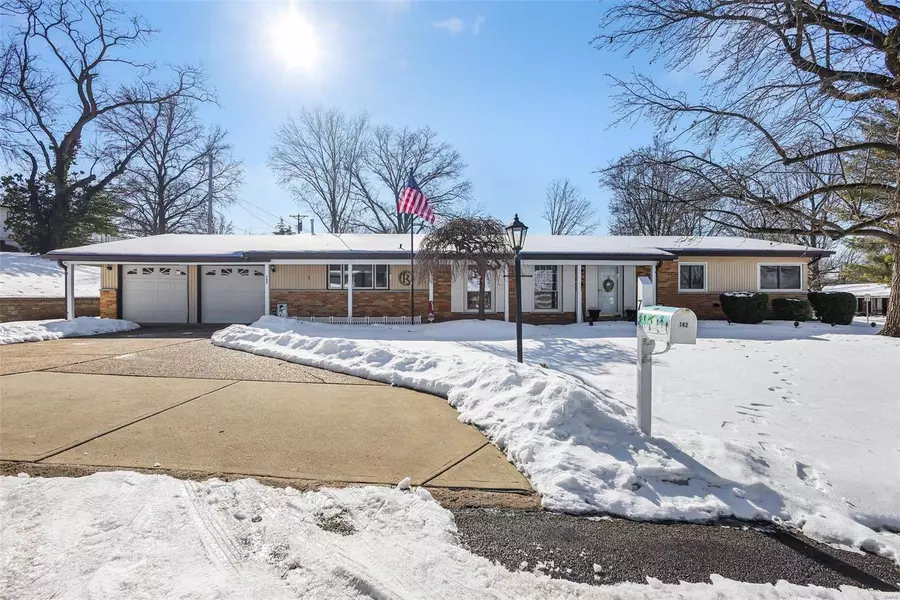 762 Gradient DR, St Louis, MO 63125