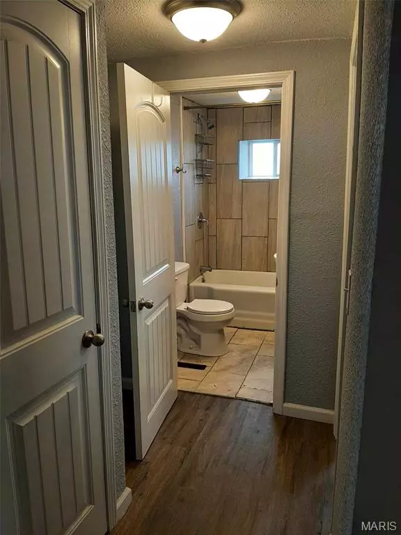 Owensville, MO 65066,708 E Pear AVE