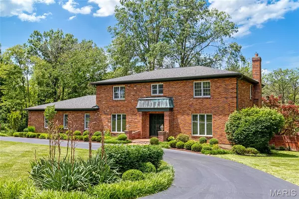 Town And Country, MO 63141,883 Amersham DR
