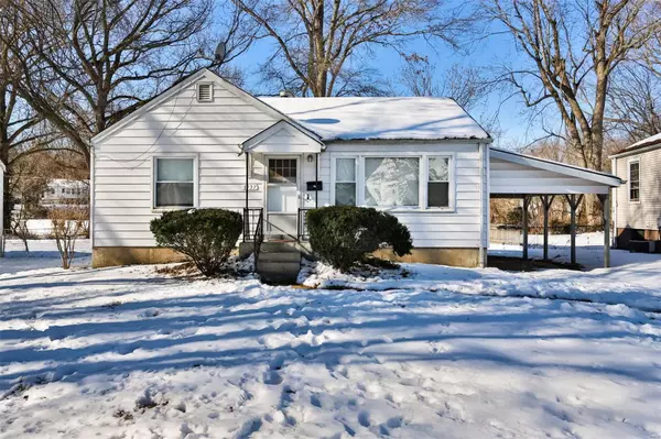 St Louis, MO 63133,1937 Falcon DR