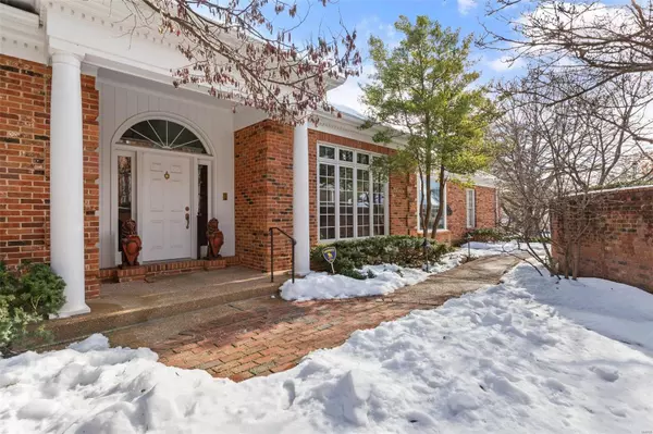 Richmond Heights, MO 63124,9002 Sedgwick Place DR