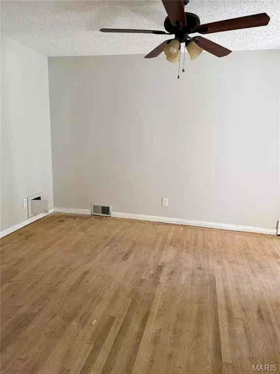 Hazelwood, MO 63042,7 Kenwood DR