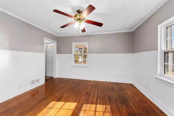 Affton, MO 63123,7907 Elton St.