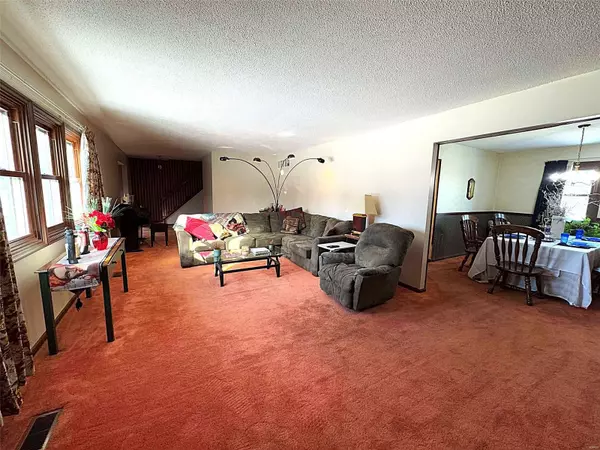 Hannibal, MO 63401,172 Lake Apollo