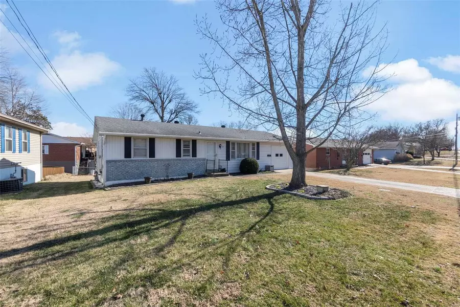512 Morgan ST, Jackson, MO 63755