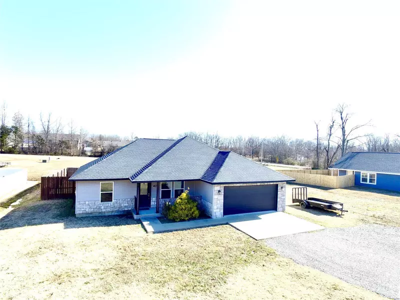 216 Crooked Pine, Poplar Bluff, MO 63901
