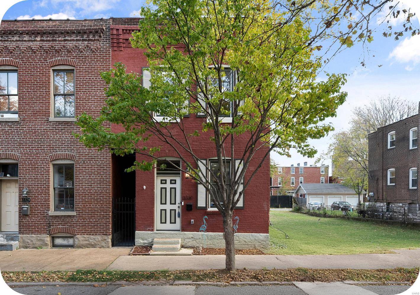 3330 Illinois AVE, St Louis, MO 63118