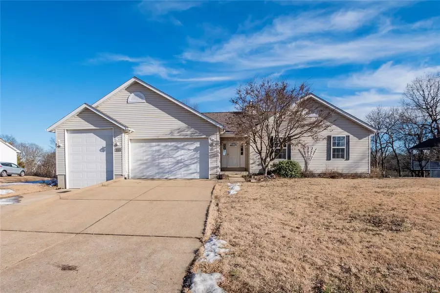 5161 Country Club DR, High Ridge, MO 63049