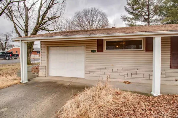 Carrollton, IL 62016,332 Virginia AVE