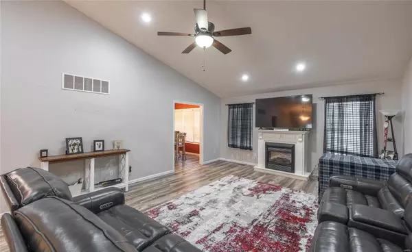 Rolla, MO 65401,1212 Kadison CT