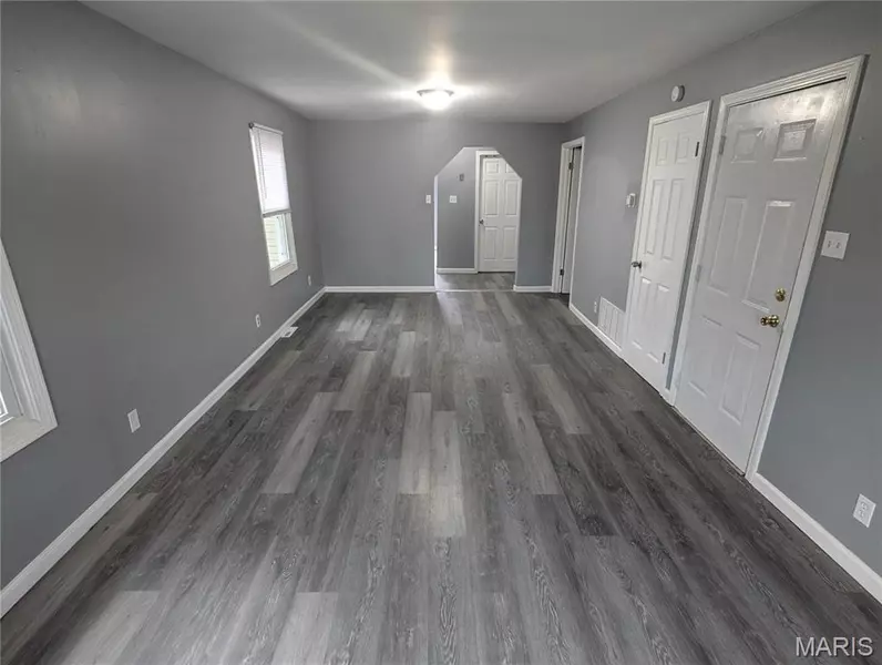 10544 Decker AVE, St Louis, MO 63114