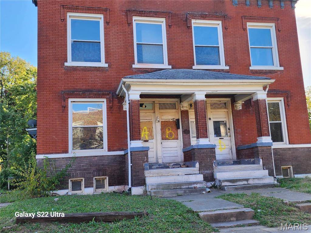 St Louis, MO 63107,2932 Hebert ST