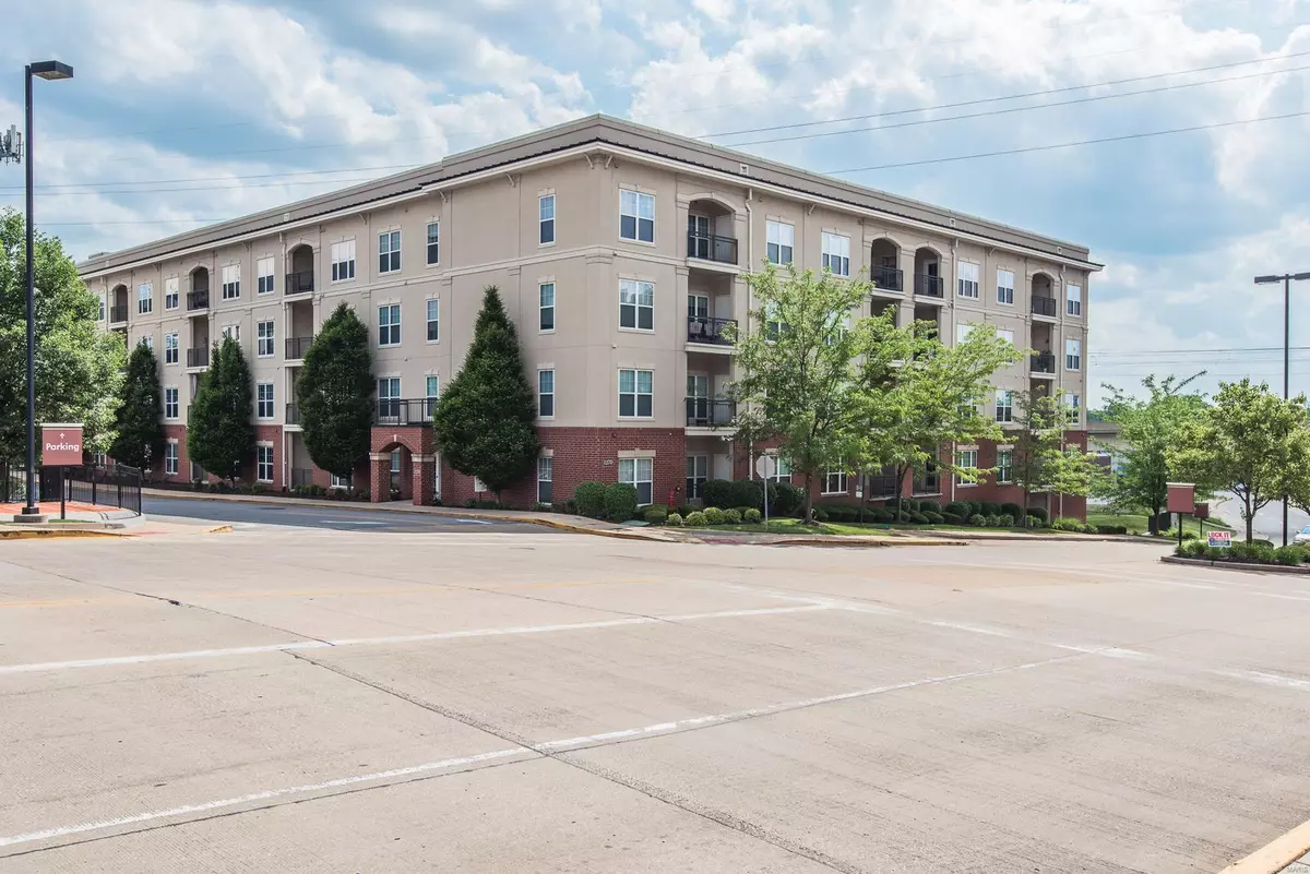 Brentwood, MO 63144,1270 Strassner DR #3103