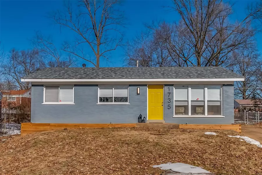 1735 Elkins DR, Dellwood, MO 63136