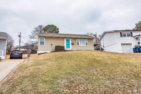 St Louis, MO 63125,506 Blanche DR