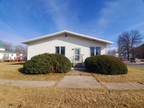 615 N Johnson ST, Kahoka, MO 63445
