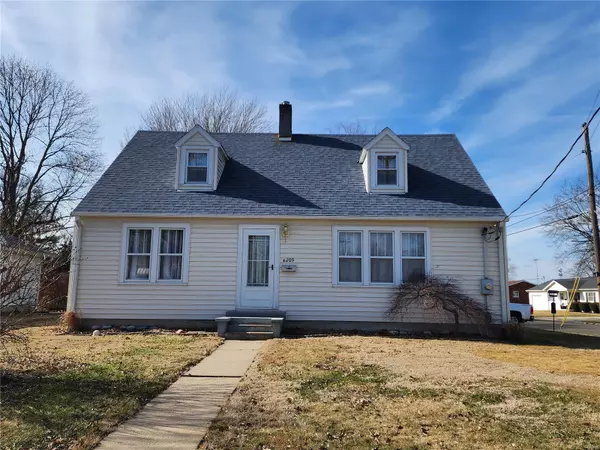 209 S Bryan, Nashville, IL 62263