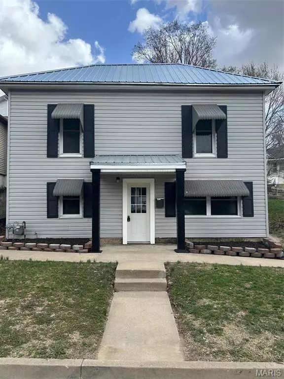 302 Grand AVE, Hannibal, MO 63401