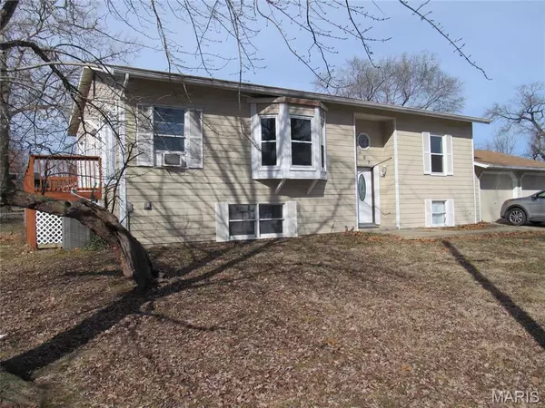 Warrenton, MO 63383,407 1st ST