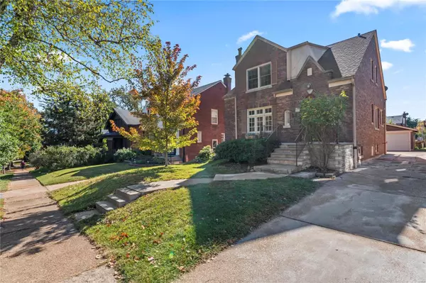 St Louis, MO 63130,7466 Stanford AVE