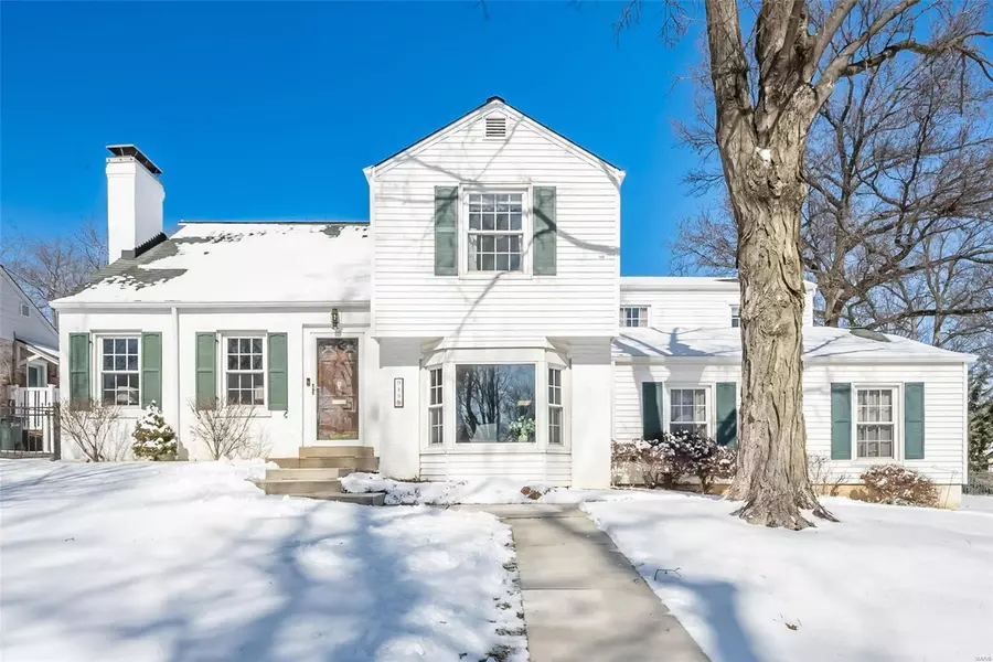943 Nancy Carol LN, St Louis, MO 63122