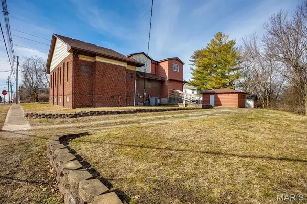 Gillespie, IL 62033,209 S Montgomery ST