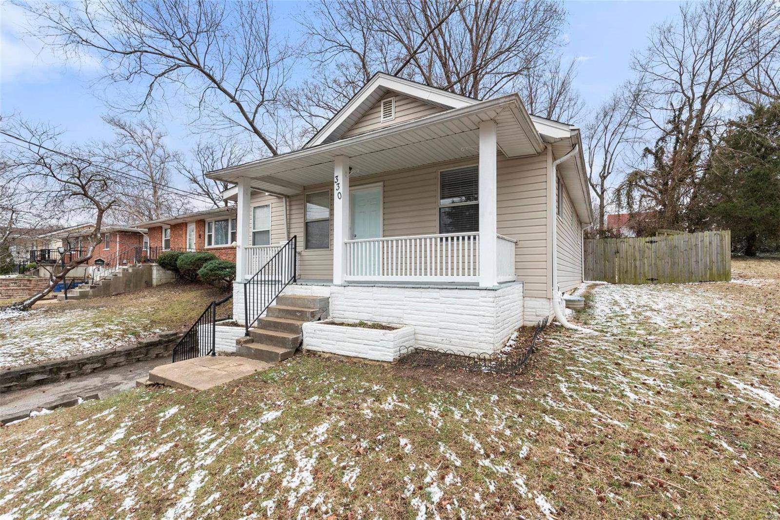 330 Lithia AVE,  St Louis,  MO 63119