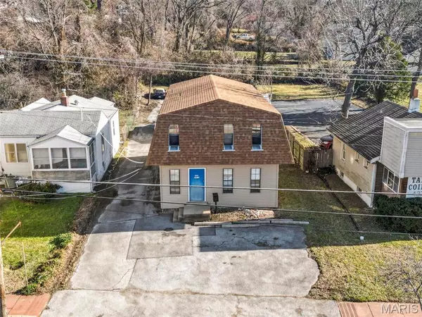 2812 Woodson RD, St Louis, MO 63114