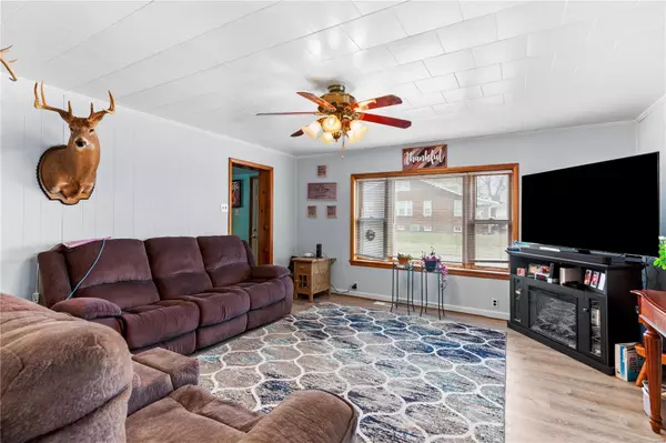 New Athens, IL 62264,201 N Benton ST