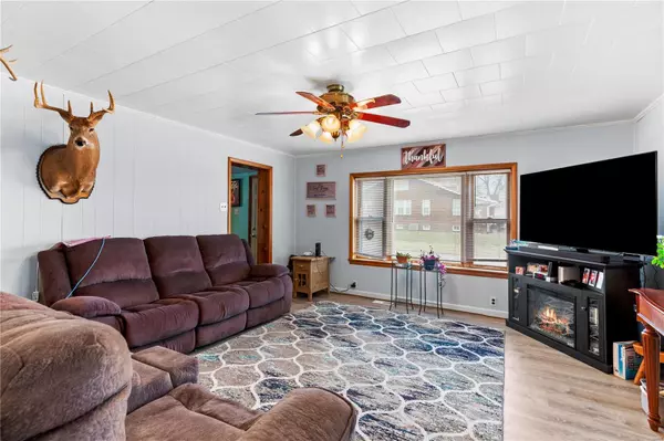 New Athens, IL 62264,201 N Benton ST