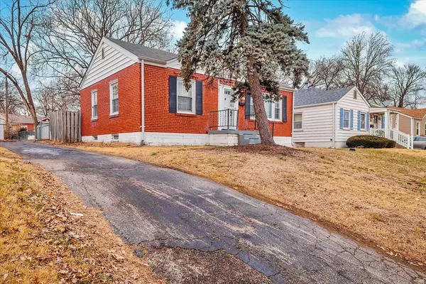 St Ann, MO 63074,3969 Ashby RD