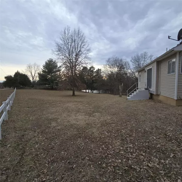 Villa Ridge, MO 63089,2701 Sunset CT
