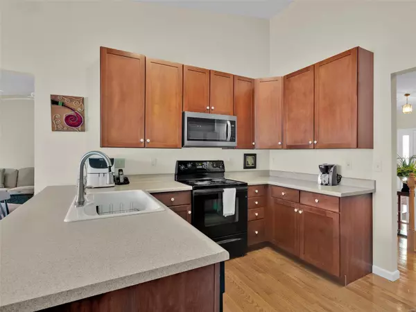 Chesterfield, MO 63017,124 New Holland DR