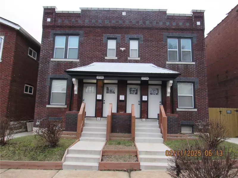 2732 Osceola ST, St Louis, MO 63111