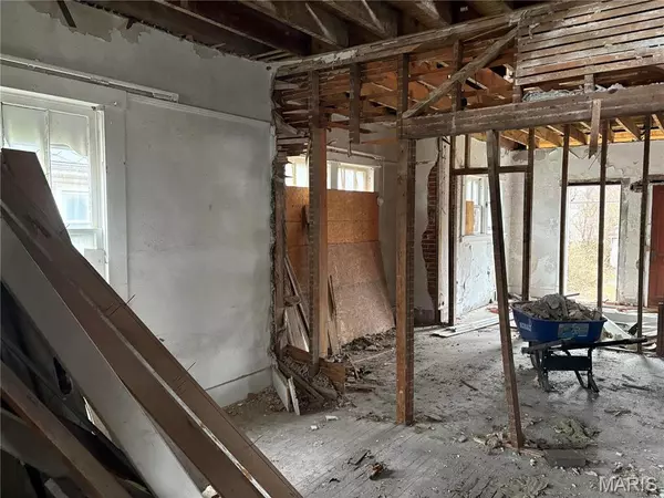 Cape Girardeau, MO 63703,27 S Benton ST