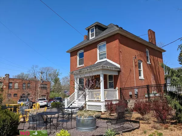 St Louis, MO 63119,803 Marshall AVE