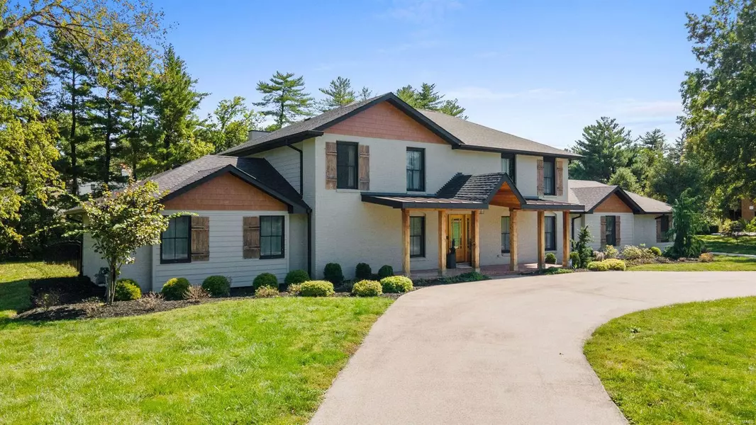 3020 Westham DR, Town And Country, MO 63131