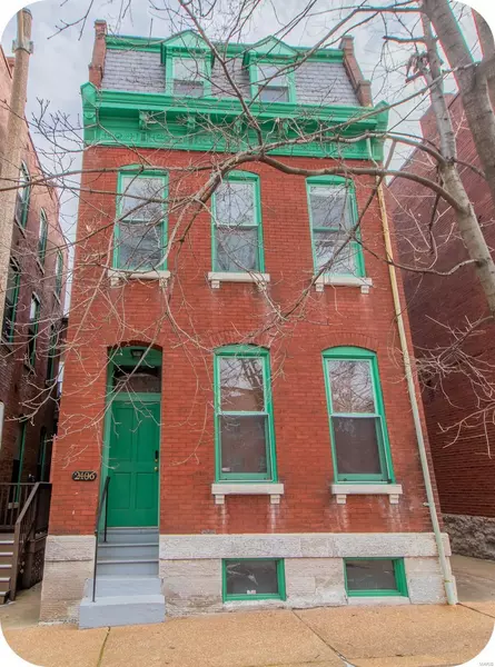 2406 Menard ST, St Louis, MO 63104