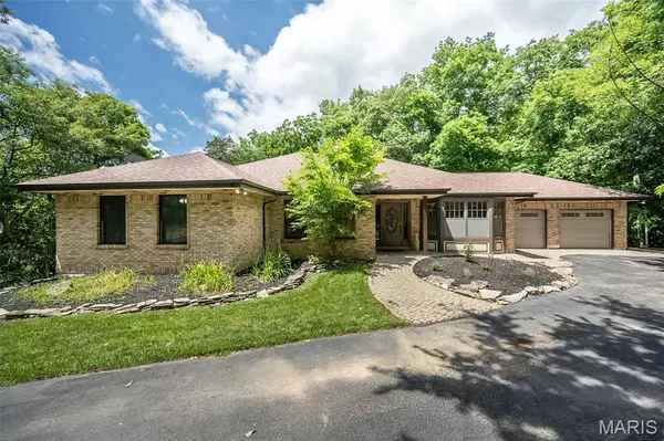 2115 Whitsetts Fork Ridge RD, Wildwood, MO 63038