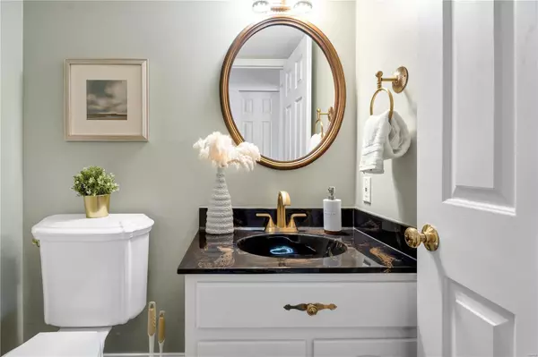 Chesterfield, MO 63017,15870 Eagle Point CT