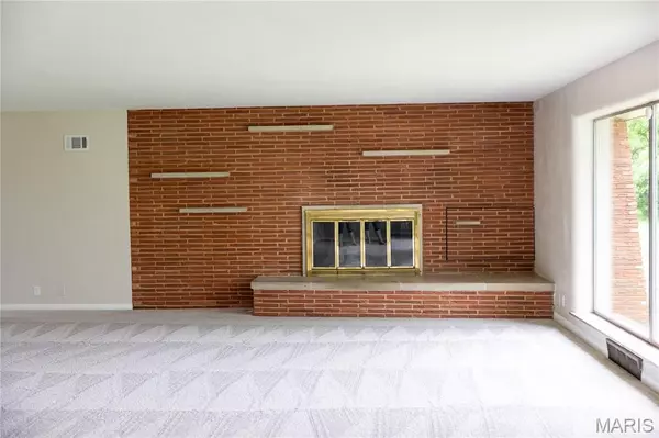 Elsberry, MO 63343,101 Brownsmill