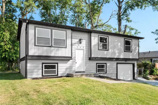 Godfrey, IL 62035,248 Big Arch RD