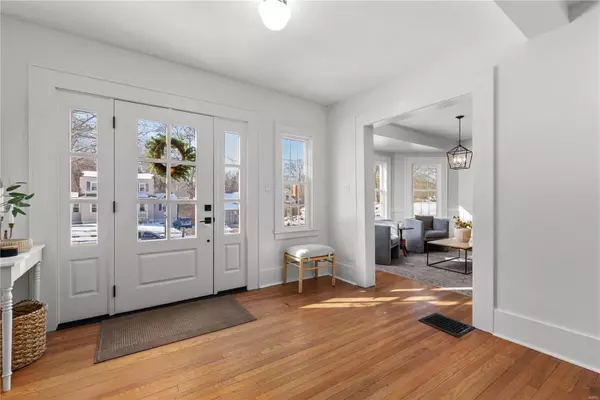 Webster Groves, MO 63119,615 Fairview AVE